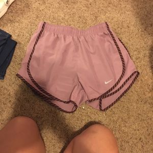 women’s size xs Nike shorts